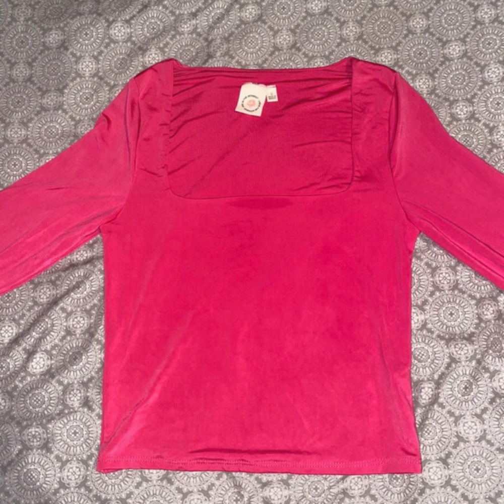 Hot pink long sleeve square top